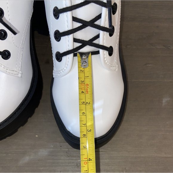 Soda Lace Up Combat Booties Chunky Heel Lug Sole Platform Sz 8.5M, Halloween - Picture 10 of 12